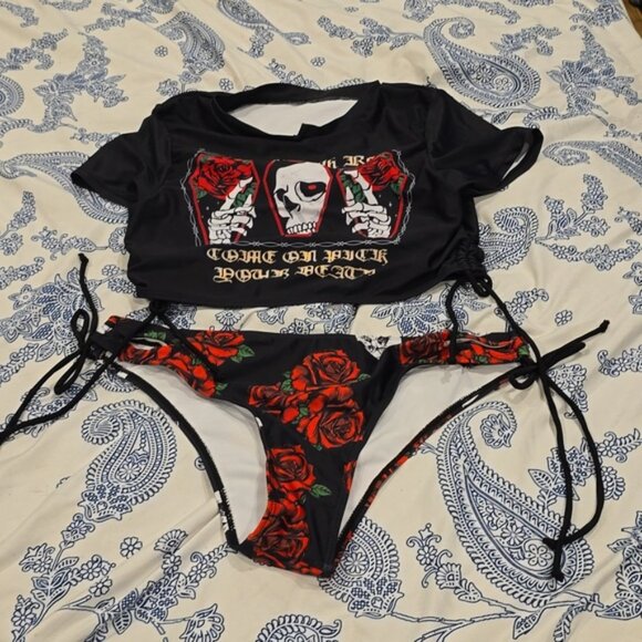 ❤️10/$40 New shein romwe skull goth bikini - Picture 2 of 5